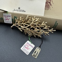 NWT VTG 1950s-1960s CROWN TRIFARI Gold-tone Branch Brooch Earrings Set Jewelry