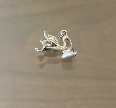 Vintage Sterling Silver Stork Carrying Baby Charm Pendant 2.9g 925 .75 Inch