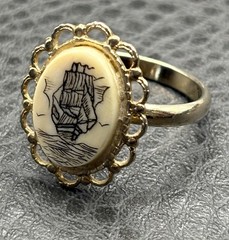 Vintage Ship Gold Tone Filigree Sea Nautical Painted Resin Oval Statement Size 6