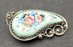 800 Silver Russian Finift Hand Painted Enamel Floral Filigree Paisley Brooch