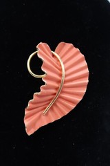 Vtg Ruffled Leaf Pink Enamel Over Gold Tone Metal Brooch by Individuality Jewels