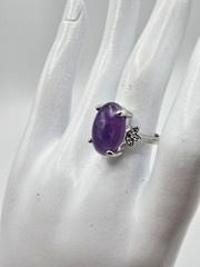 Women’s Silver Tone Oval Amethyst Natural Stone Purple Women’s Ring Size 5