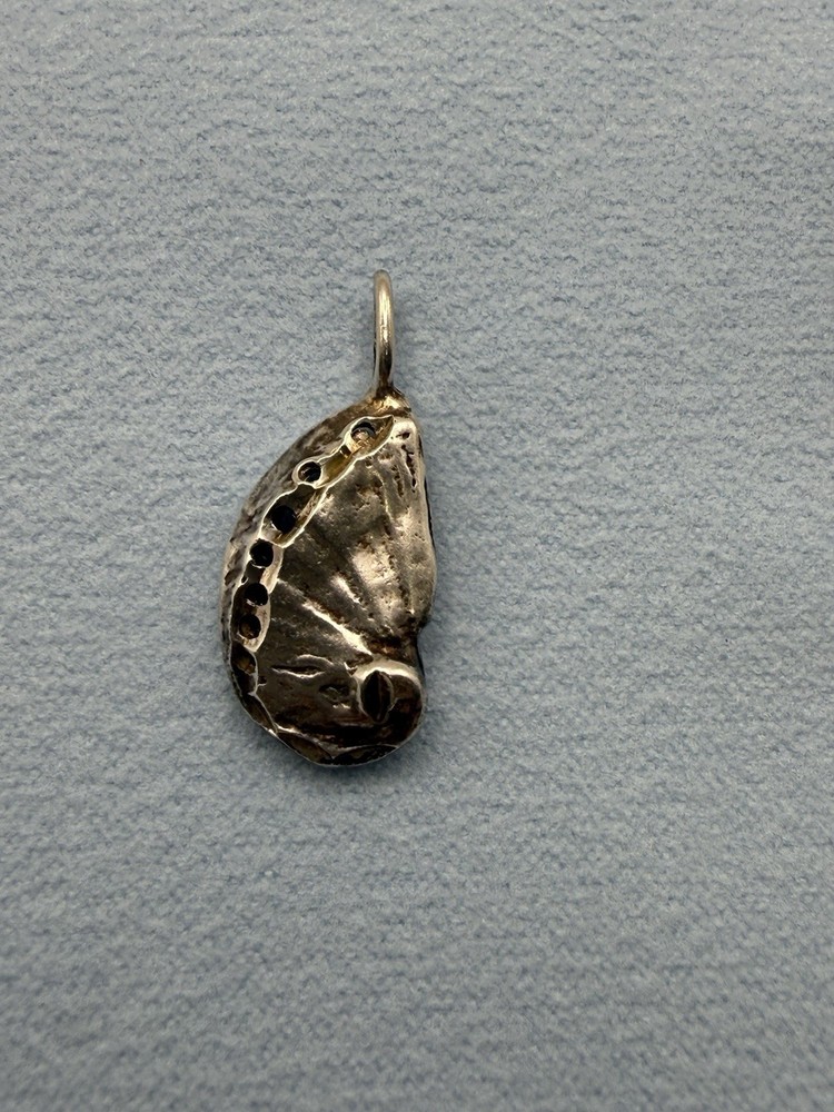 Vintage Sterling Silver Diamond Cut Oyster Abalone Shell Pendant Charm 2.2g