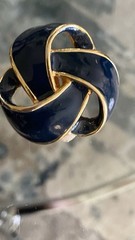 Vintage Les Bernard Vc Gold Email Tone Clip On Earrings