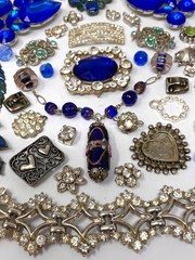 Lot Vintage & Modern Jewelry Parts Broken Repurpose Craft Rhinestones Harvest L