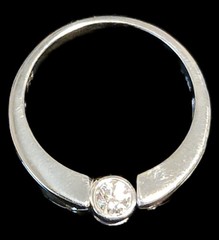 18k White Gold Diamond Ring Size 6.5 w/appraisal paperwork No Box Please Read