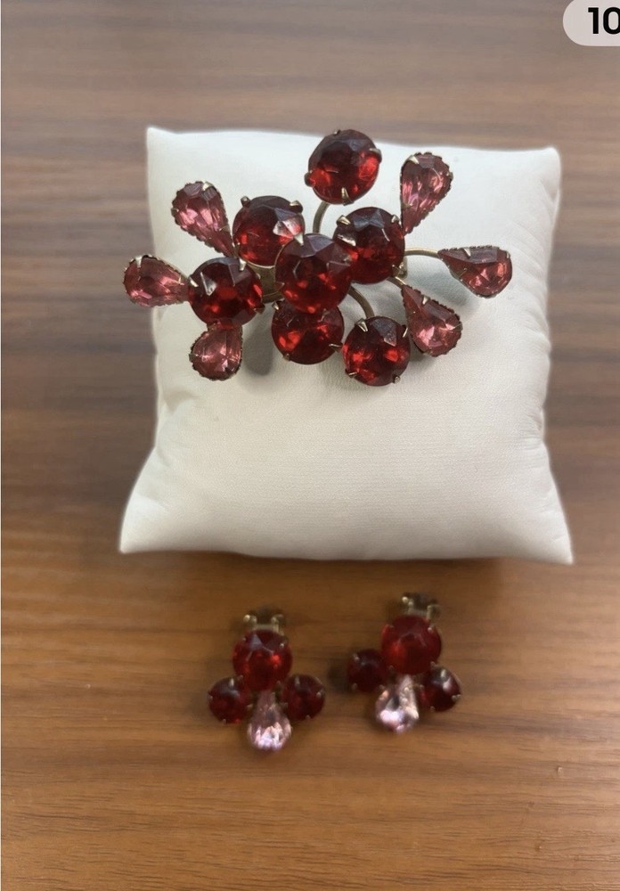 Vintage Red And Pink Prong Set Brooch With Matching Clip On Earrings A4 Pat Pend