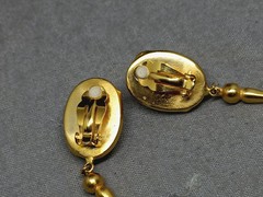 Gtg Gold Tone Swirl Faux Pearl Clip On Dangle Drop Earrings 2.1″