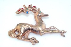 50s Vtg Reindeer Rhinestone Gold Tone Pot Metal 3″ Brooch