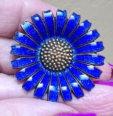 LOVELY Vintage Anton Michelson Denmark Sterling Silver Blue Enamel Daisy Pin
