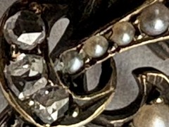 READ Victorian 10K 18K Mixed Metals Pearl Mine Cut Diamonds Leaf Flower Brooch