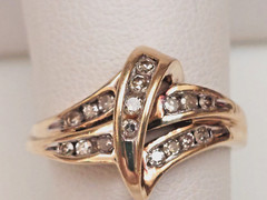 VTG 10K SOLID YELLOW GOLD 0.42 CTW DIAMOND RING SZ 6.75 VIDEO