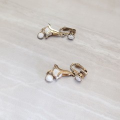 Vintage Clip On Earrings Gold Tone & White Stylish Dangle Drop Earrings