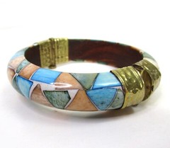 Vintage Horn Inlaid Bone Chunky Bangle Bracelet Hinged Brass pin Pastel Wood 60s