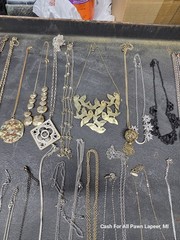 VINTAG 1970-1990 Retro Mcm JEWELRY 80 PC LOT NECKLACE BRACELET RINGS EARRINGS