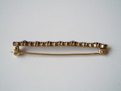 Brooch Garnet Norm Stamp Gold Plated 3.1 G/5.4 X 0.5 Cm