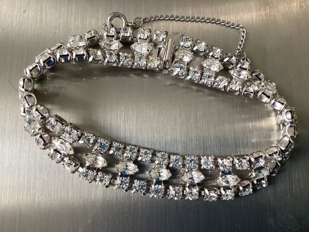 Vintage B David Sparkling Rhinestone 7” Bracelet Safety Chain Prong Set J87