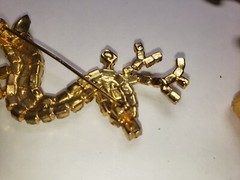 Estate Find VINTAGE Jewelry Lot UNSEARCHED, UNTESTED , THRIFT DONATIONS AS IS