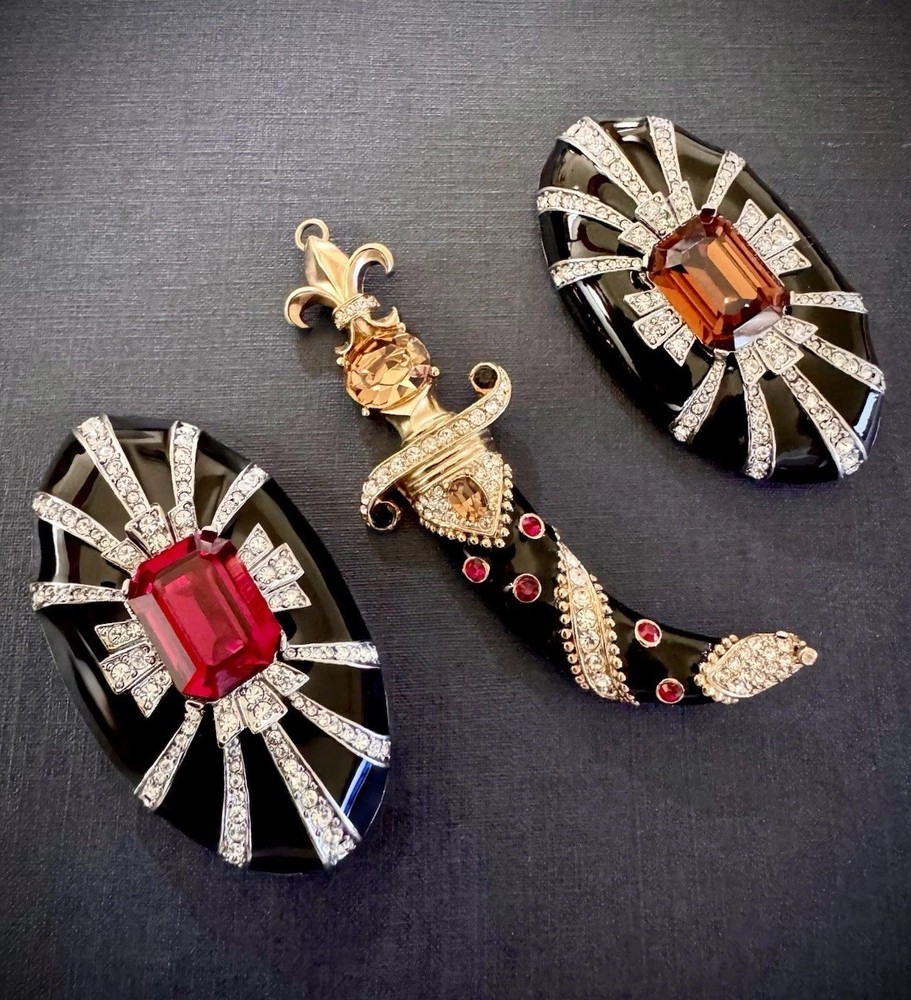 Vintage Ciner Mogul Sword Dagger Sheath 3 Pin Set, Unworn, Signed, Enamel, A+