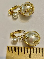 Vintage CELEBRITY Signed Gold Filigree Cage Pearl Orb Statement Clip On Earrings