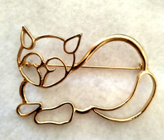 Vintage Gold Tone Open Work Brooch (49 – 878, 64 – 1217, 135 – 1976)