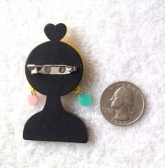 Vintage Fashionista Lady with Hearts 2.50″ Layered Acrylic Pin or Brooch – NWOT
