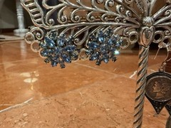 B. DAVID ART DECO VINTAGE CRYSTAL BLUE RHINESTONES FLORAL CLIP ON .75″ EARRINGS