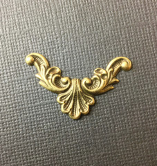 23613 4 Pc. Brass Oxidized Victorian Corner Jewelry Finding Stamping