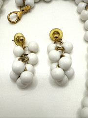 Vintage Lady Remington White Beaded Collar Necklace Earring Set Signed LR 19”