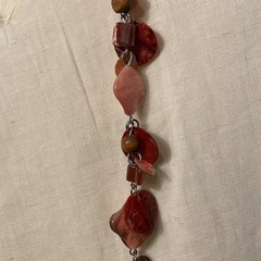 Necklace 90s vintage costume jewelry coral shell necklace.