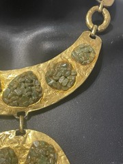 Vintage Large Gold Tone Modernist Necklace W Green Stone Accents Hammered