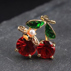 Personality, fashion high-end creativity cherry brooch Women Men Jewelry Gift