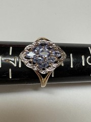 LADIES VINTAGE 10k GOLD MARQUISE CUT TANZANITE DIAMOND RING. SIZE 6.25