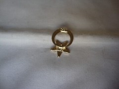 VINTAGE 1980s OPEN STAR & CRESCENT MOON MULTICOLOR RHINESTONE GOLD TONE PENDANT