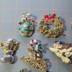 Vintage Christmas Holiday Pin Brooch Lot Enamel Rhinestone Snowman Tree…