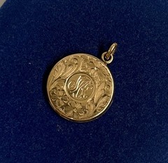 Filigree Nouveau gold filled Locket Floral Ornate Gf Pendant Vtg Victorian 1.1”