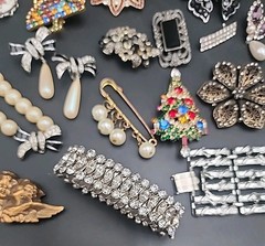 Vtg Costume Jewelry Lot Rhinetones Signed & Unsigned WEISS, JULIANA? Etc