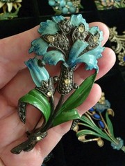 Deco Era vintage pot metal enamel brooch