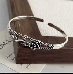 Vintage Boho Silver Tone Bangle Bracelet for Women Floral Rose Butterfly Adjusta