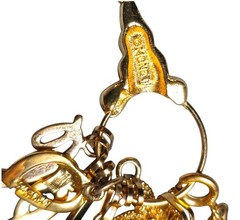 Vintage Signed Monet Gold Tone Charm Holder Necklace 30″ Monet Charms