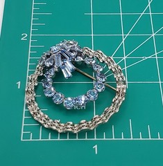 Am Lee 925 Sterling Silver Brooch 1.5in Blue Bow Crystal Open Circle 3D Estate