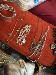 Huge Lot Vtg RHINE / CRYSTAL Gem Jewelry WEAR Repair ARTS & Crafts