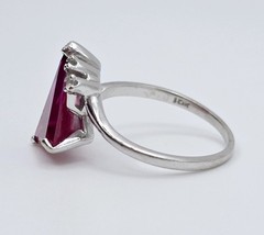 Vintage Kimberly 10K White Gold Ring Triangle Pink Ruby Diamond Modernist Size 8