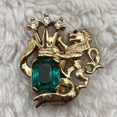 Vintage Trifari Heraldic Lion Earring Green Stone SINGLE Clip On REPURPOSE 1″