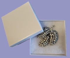 Vintage Rhinestone Brooch (Weiss?) 125+ Prong set Stones Layered 3D Triple Leaf