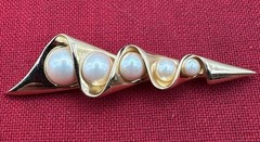 Vintage 80’s Modernist Gold Tone Faux Pearl Brooch Wavy Signed FO Retro 3.5 in.