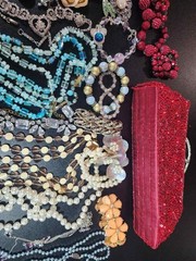 Vintage jewelry set of 26 in vintage purse