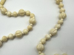 Vintage Antique Bovine Bone Beads Hand Carved Beaded Barrel Closure Necklace 31”