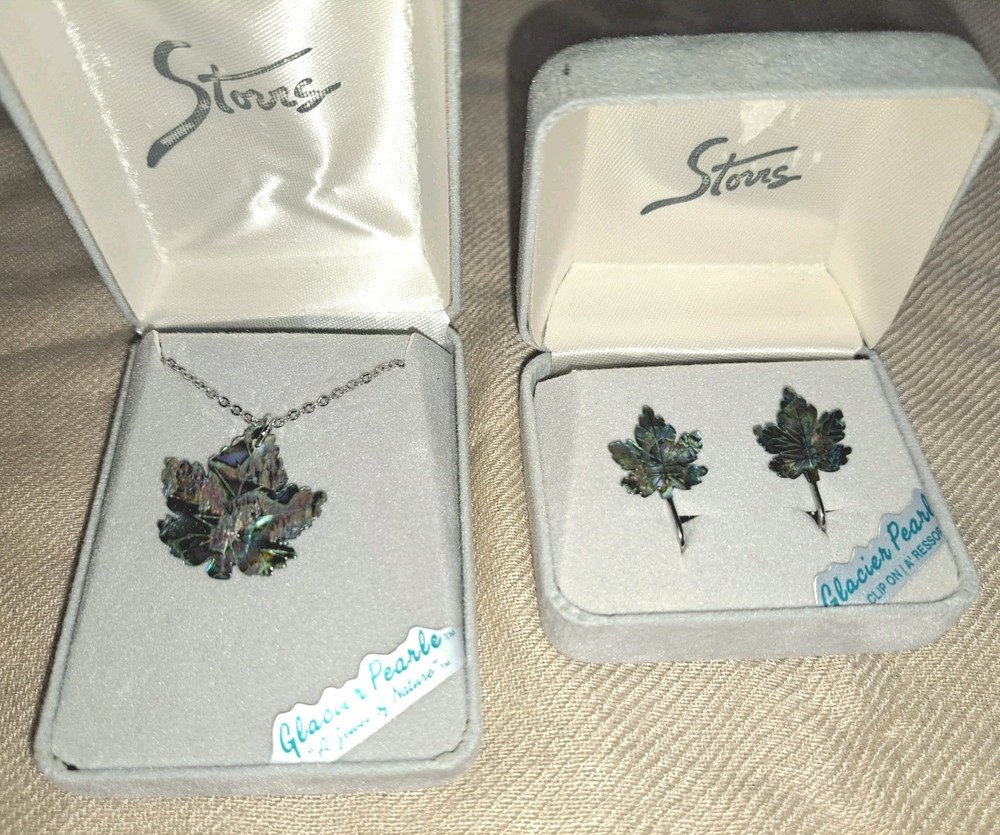 Vintage New Set Of Glacier Pearls Maple Leaf Necklace And Clip Earrings Set