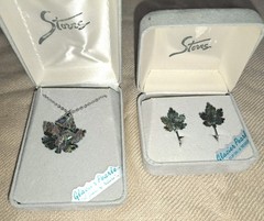 Vintage New Set Of Glacier Pearls Maple Leaf Necklace And Clip Earrings Set